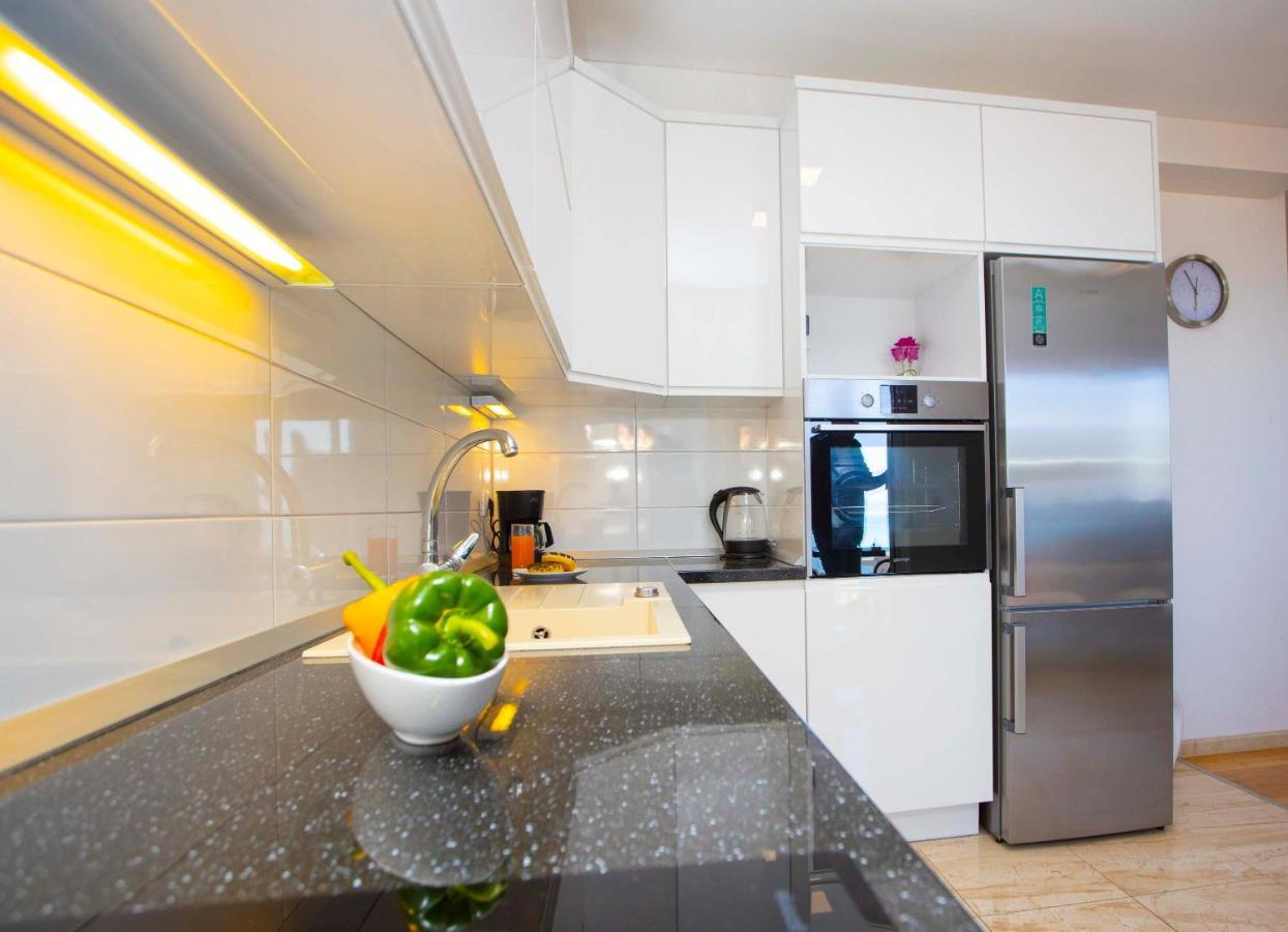 Apartment Lauc Макарска Экстерьер фото