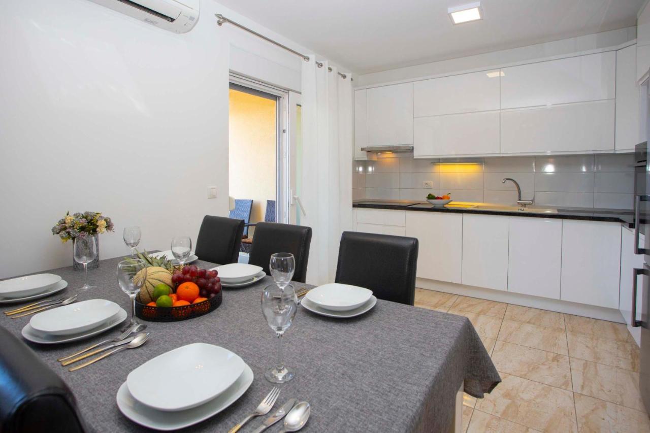 Apartment Lauc Макарска Экстерьер фото