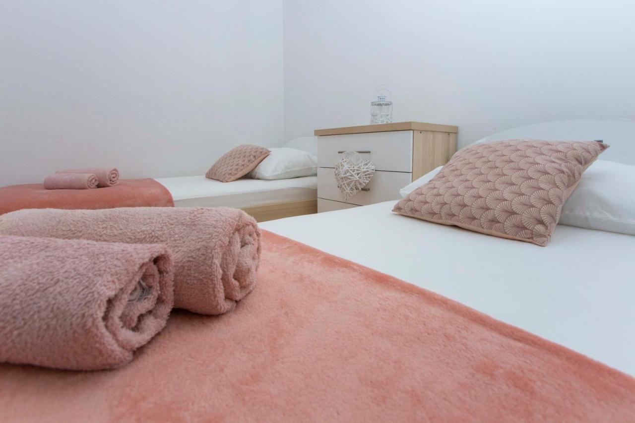 Apartment Lauc Макарска Экстерьер фото